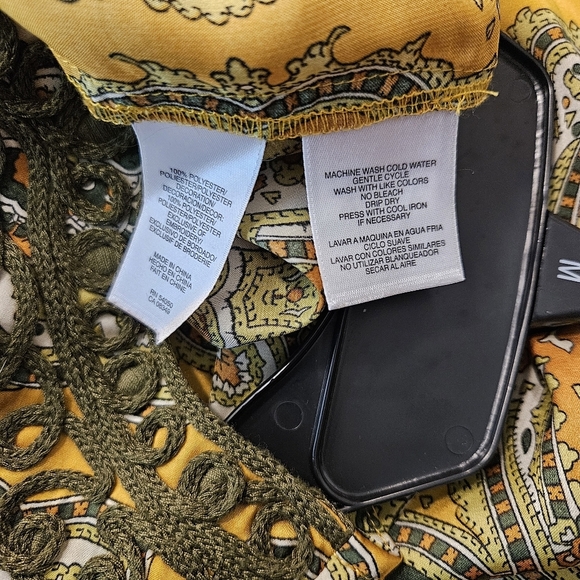 Jones New York Paisley Print Embrodered Top Size Small - Picture 7 of 7